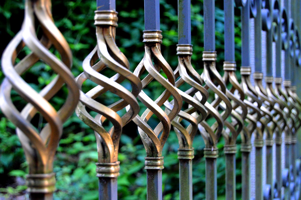 metal fencing prices