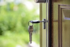 Building hardware, cylinder lock