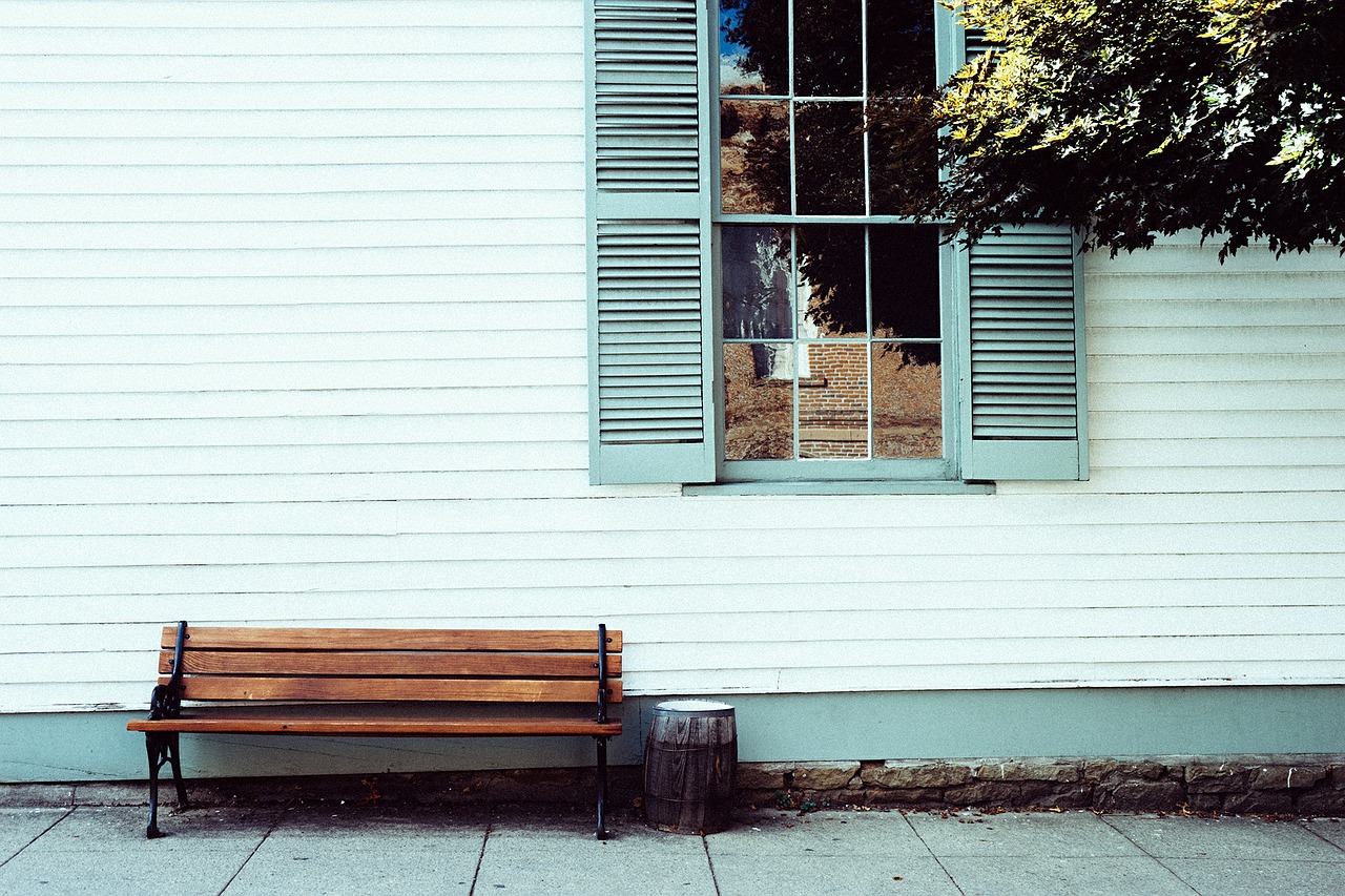 wooden facade painting