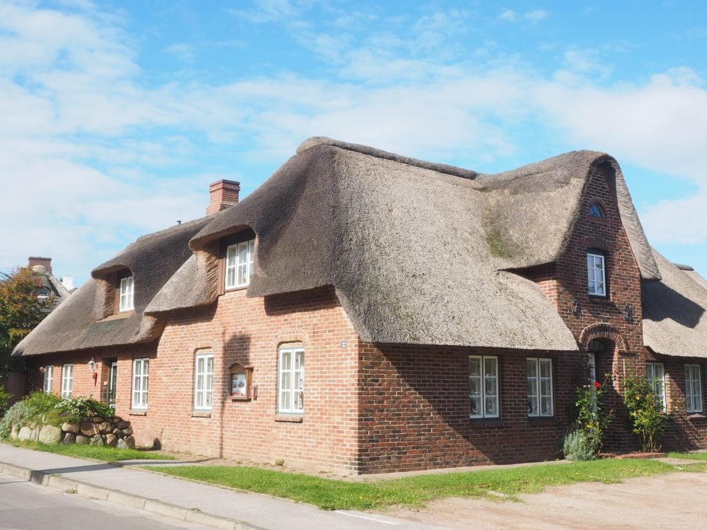 maintenance thatched roof